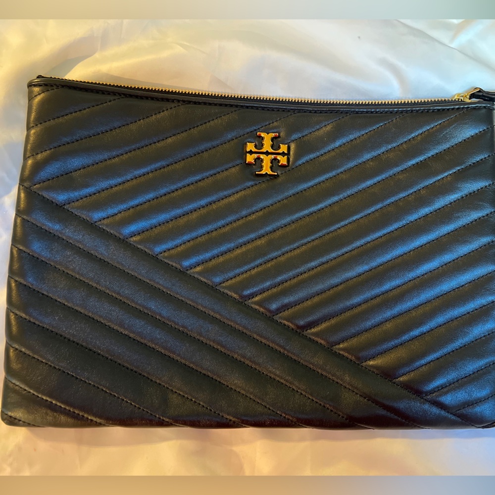 TORY BURCH Ladies Black Leather Kira Chevron Pouch
